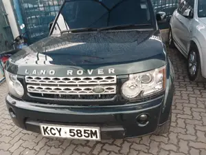 Land Rover Discovery 2013 Matt Black