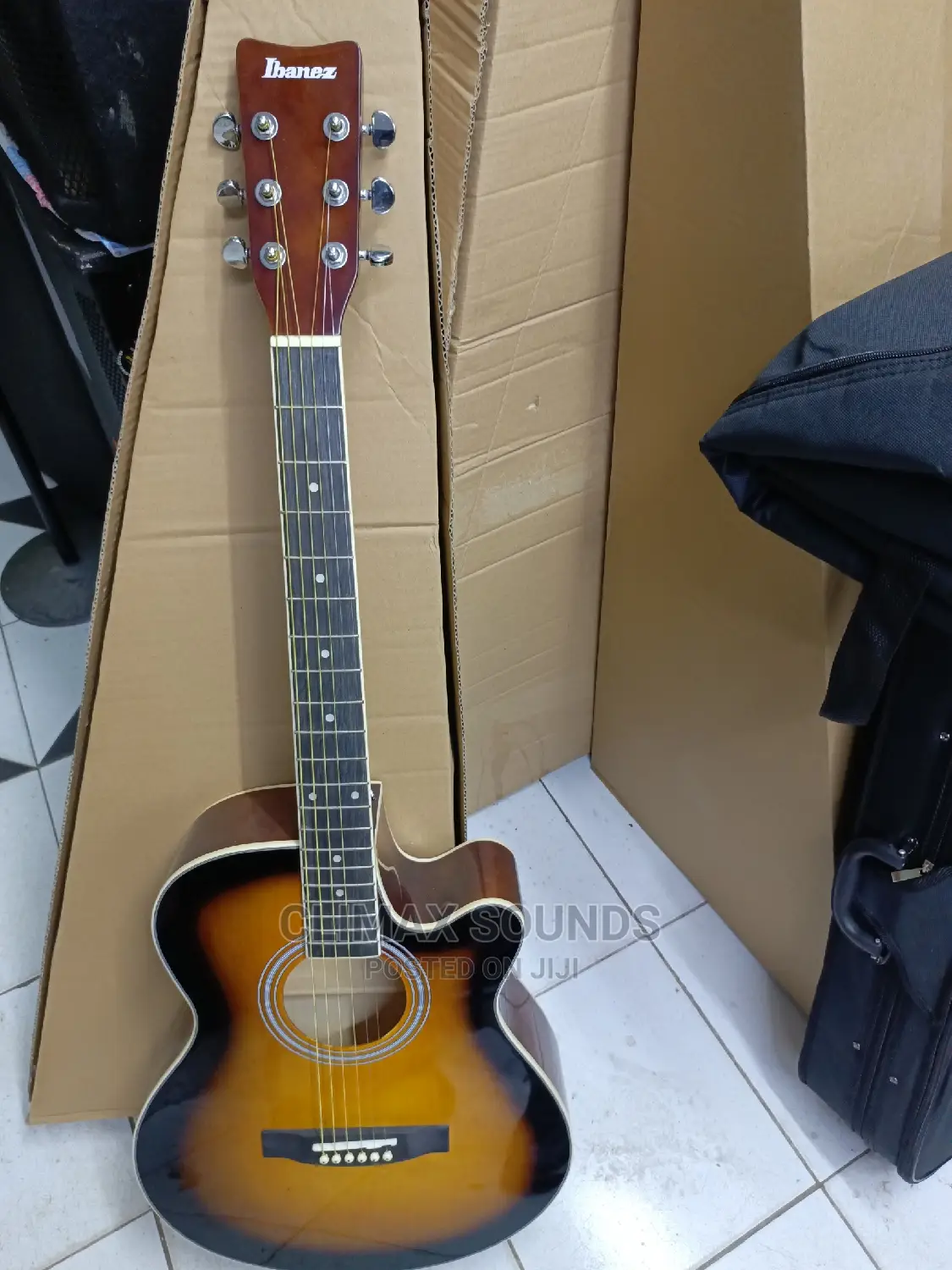 Semi Acoustic Guitar 40 Inc