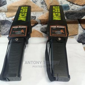 Metal Detector Body Scanner With Vibration Alert - thumbnail 2