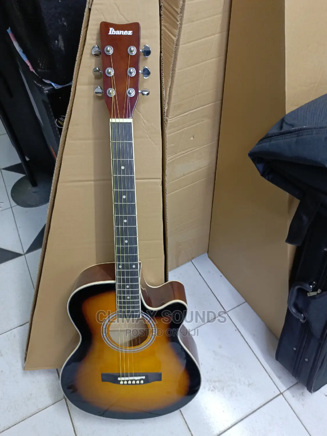 Acoustic Guitar 40 Sunburst