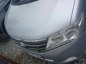 Nissan Serena 2014 Silver