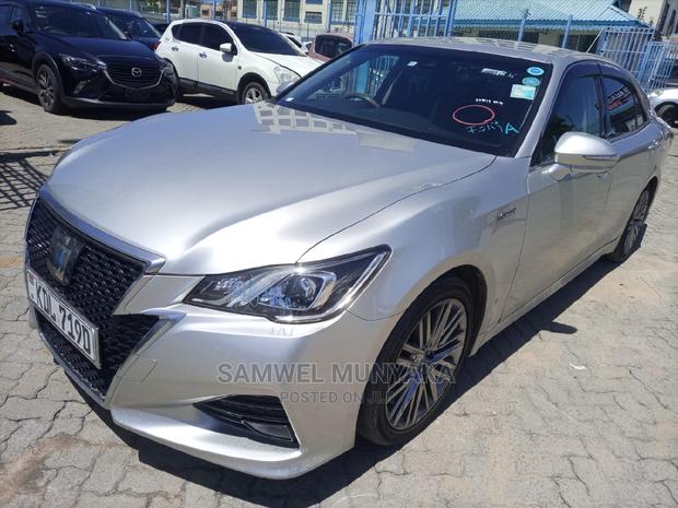 Toyota Crown 2015 Silver - thumbnail 9