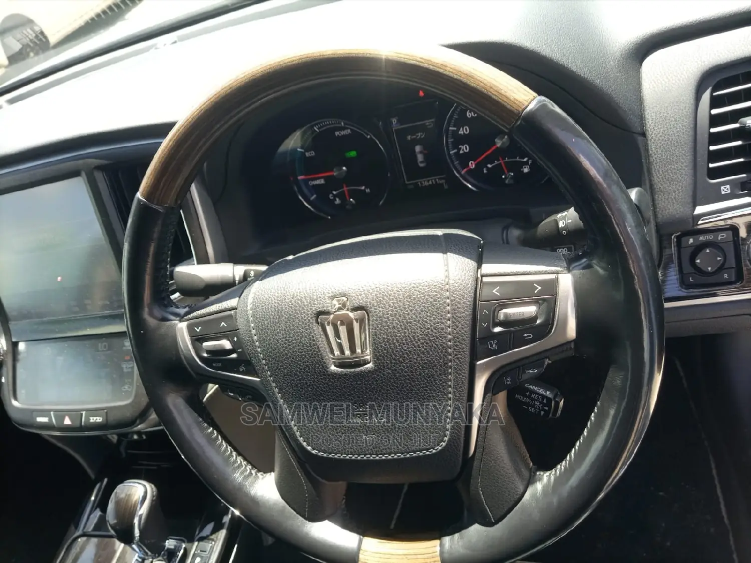 Toyota Crown 2015 Silver