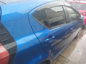 Toyota Aqua 2016 Blue