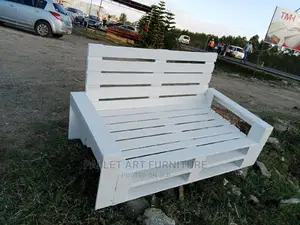Pallet Seat