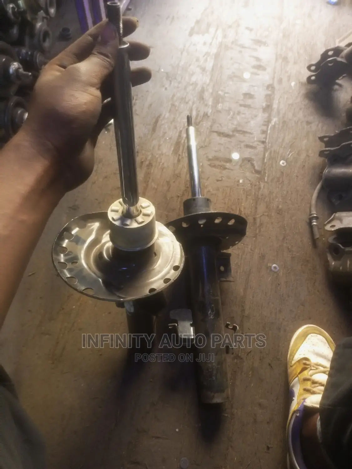 Volvo V40,S40,C30 Front Shocks