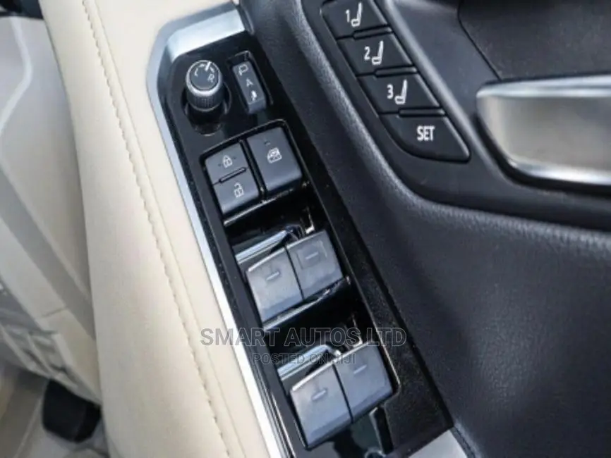 New Toyota Land Cruiser 2022 Gray