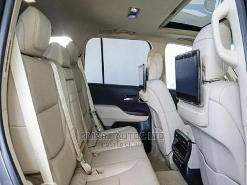 New Toyota Land Cruiser 2022 Gray