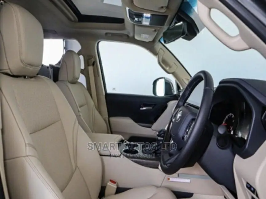 New Toyota Land Cruiser 2022 Gray