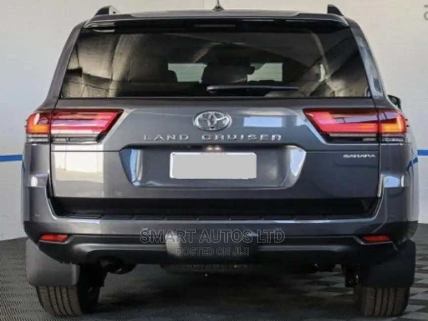 New Toyota Land Cruiser 2022 Gray