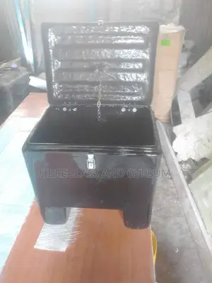 We Make Delivery/Carrier Boxes For Motorbikes