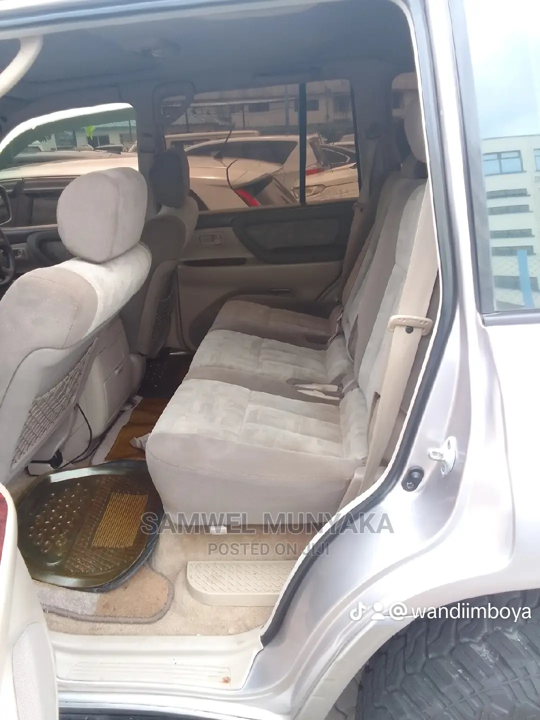 Toyota Land Cruiser HDJ 100 2002 Silver
