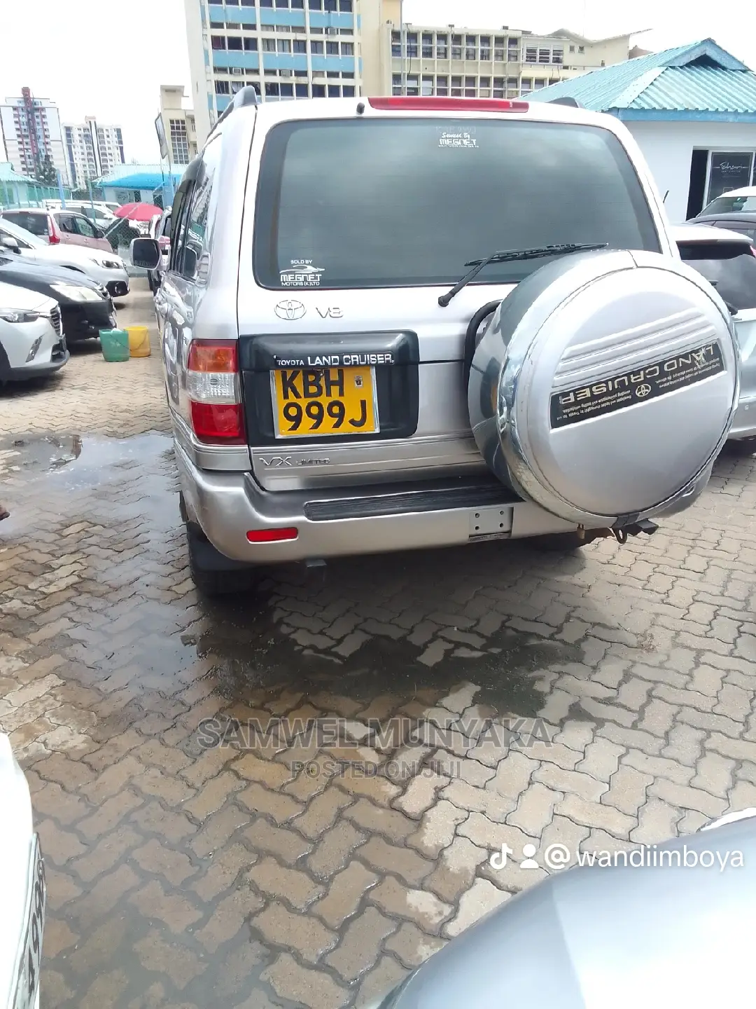 Toyota Land Cruiser HDJ 100 2002 Silver