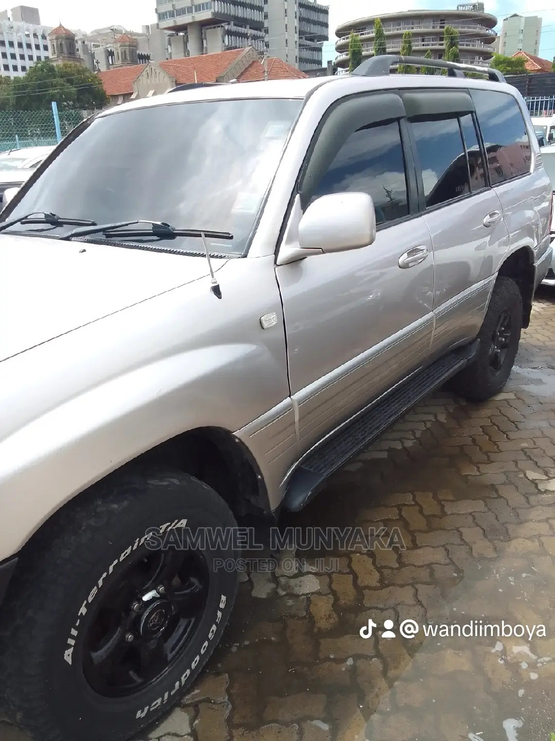 Toyota Land Cruiser HDJ 100 2002 Silver