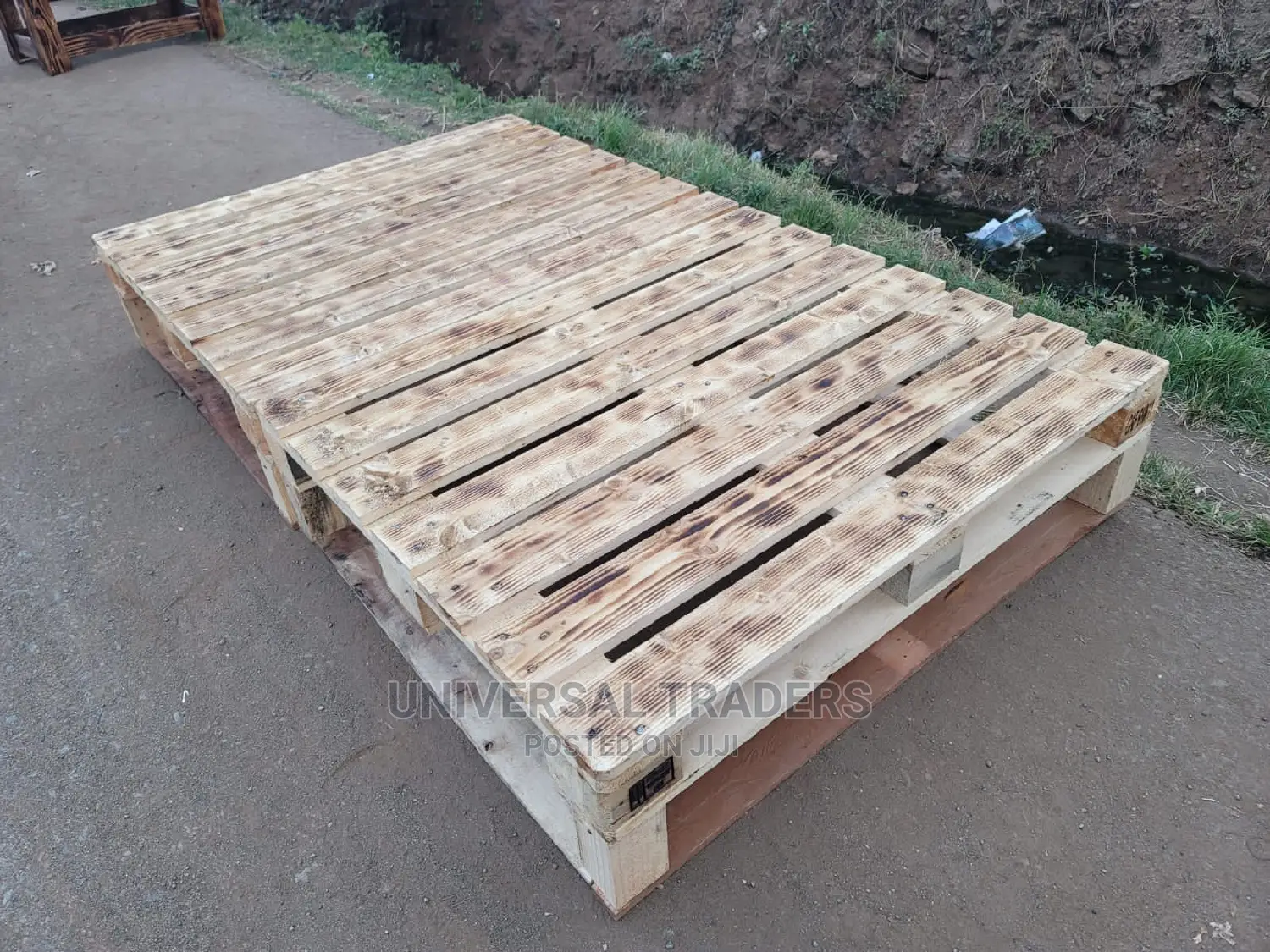 Wood Pallets - Wooden Pallet Bed - Pallets Bed - 4*6ft