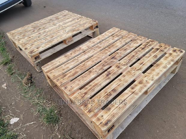 Simple Wooden Pallets Bed - Size 4*6ft - thumbnail 2