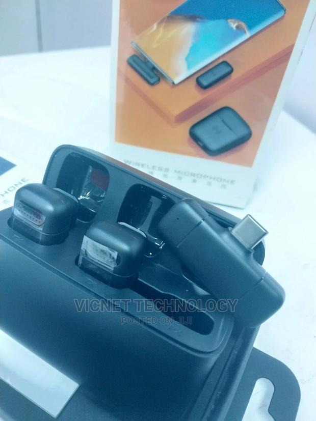 Vlog Dual Wireless Usb-C Lavalier Microphone - main view