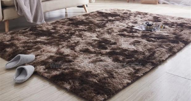 Black Fluffy Carpet - thumbnail 2