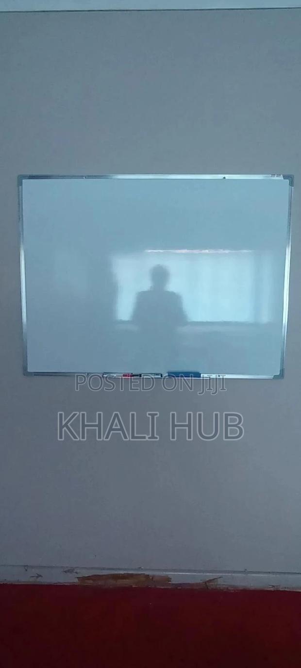 Whiteboard: Whiteboard, Frame Whiteboard.