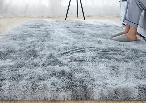 Fluffy Carpet - thumbnail 2