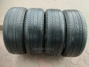 225/55r19 Bridgestone.