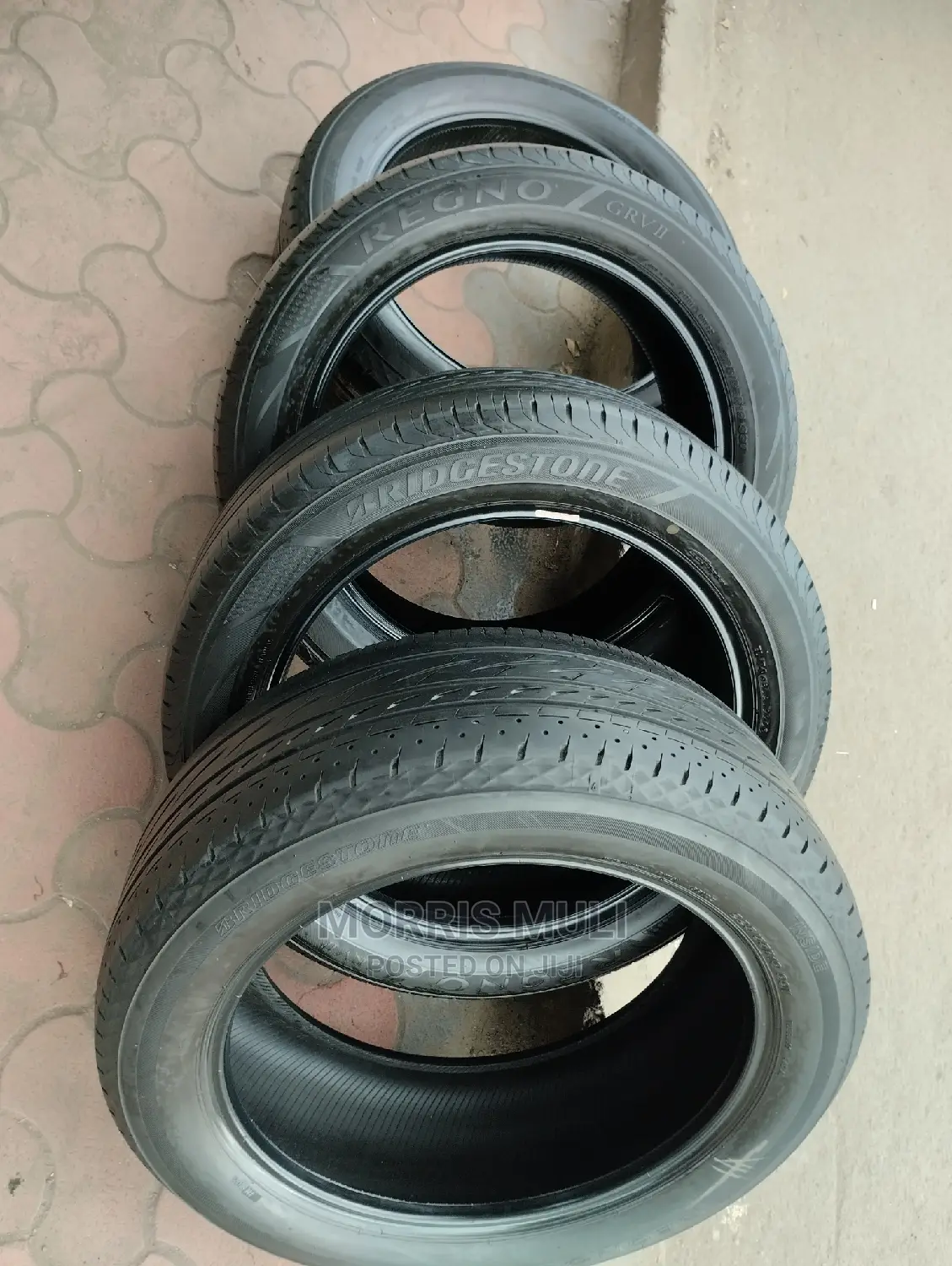 225/55r19 Bridgestone.