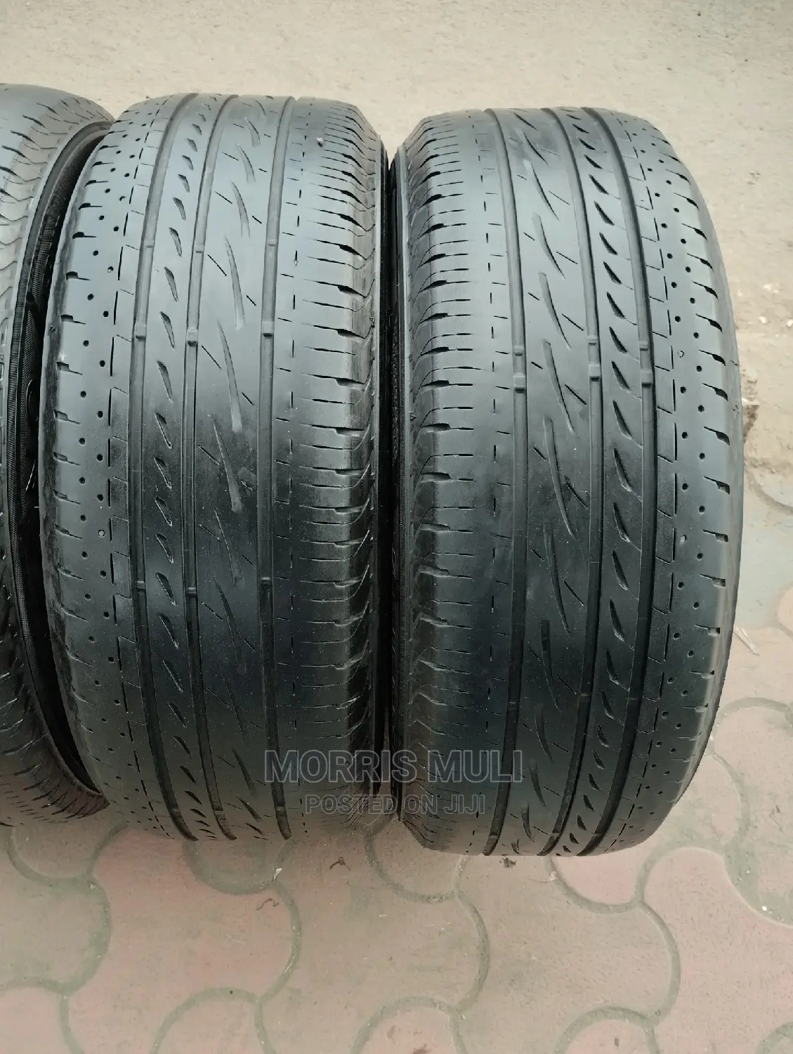 225/55r19 Bridgestone.