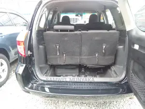 Toyota Vanguard 2012 Black