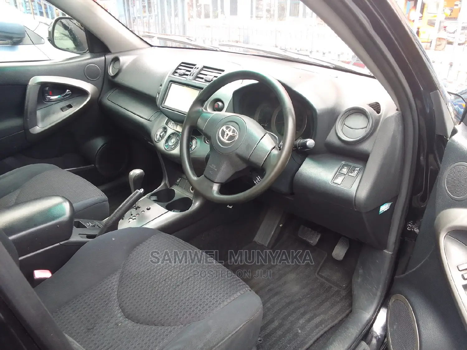 Toyota Vanguard 2012 Black