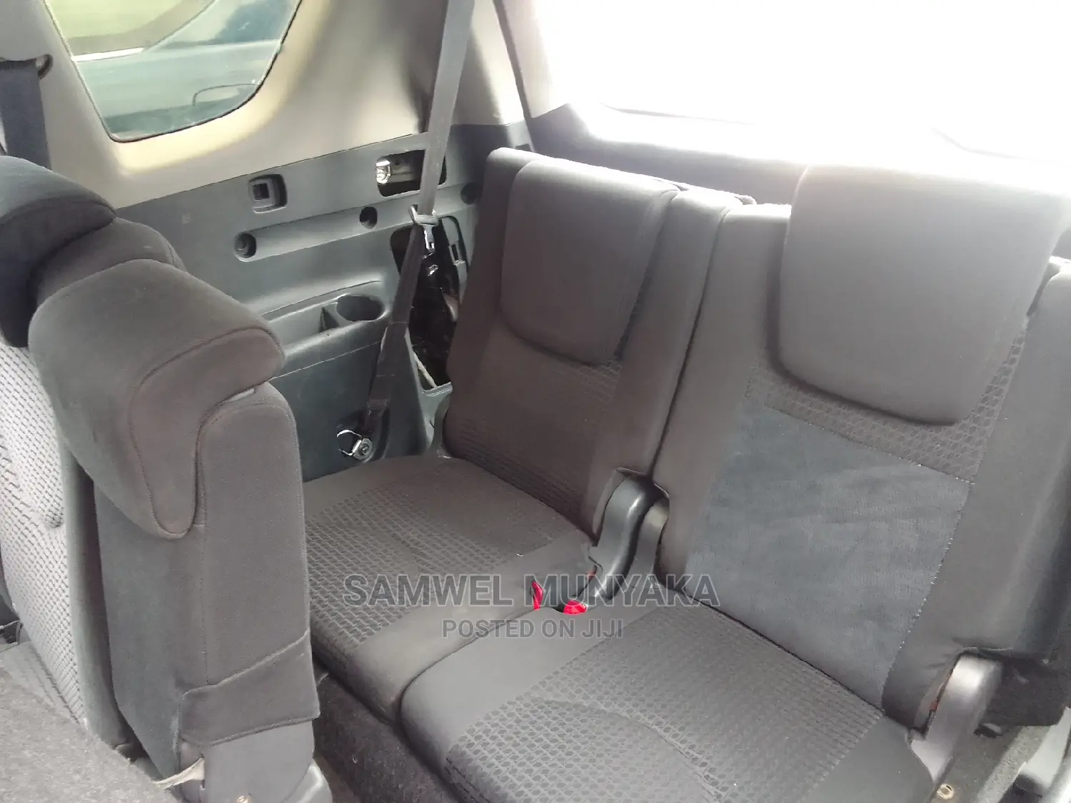 Toyota Vanguard 2012 Black