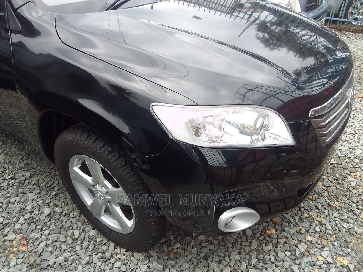 Toyota Vanguard 2012 Black