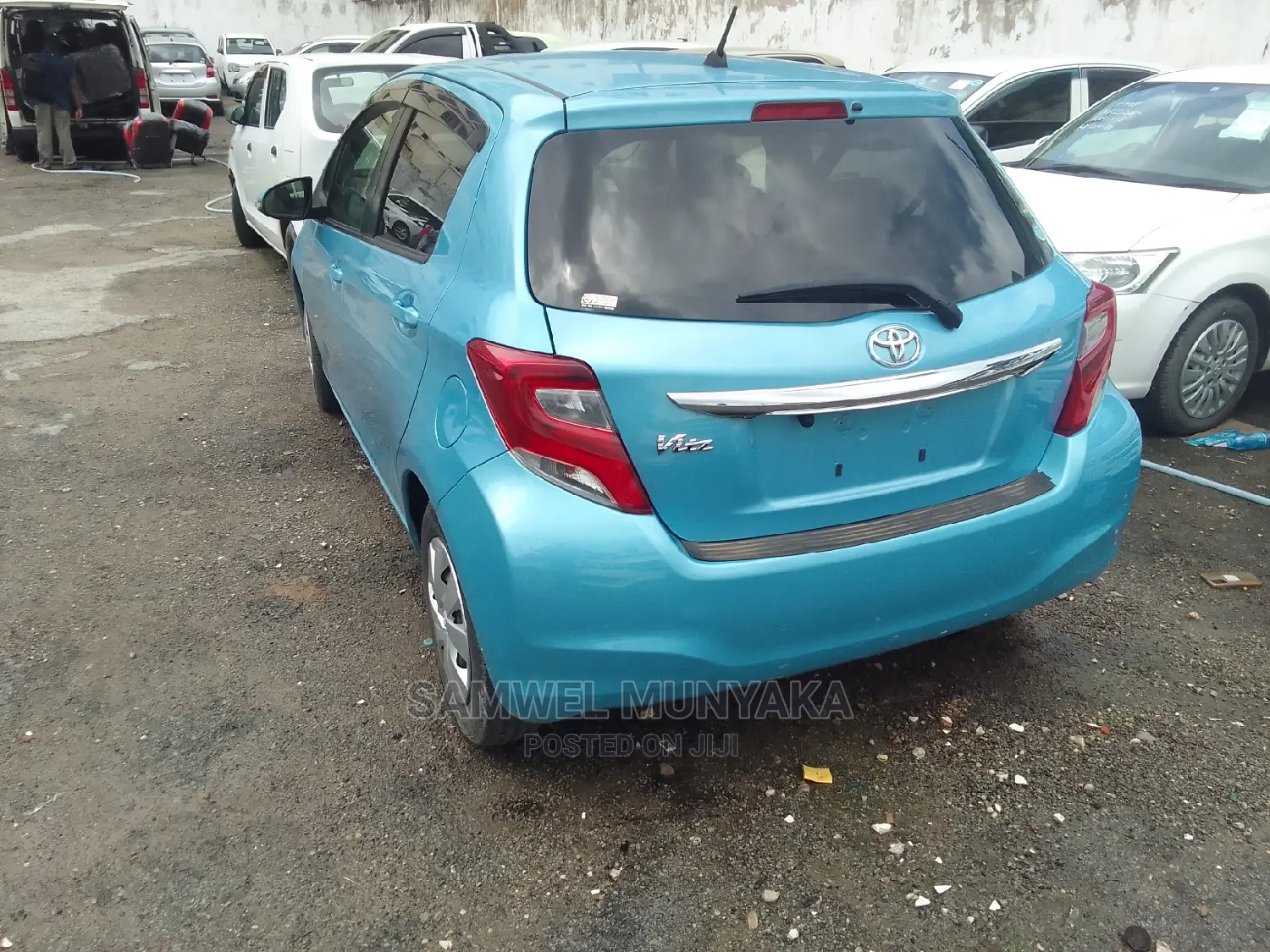 Toyota Vitz 1.3 AWD 5dr 2016 Blue