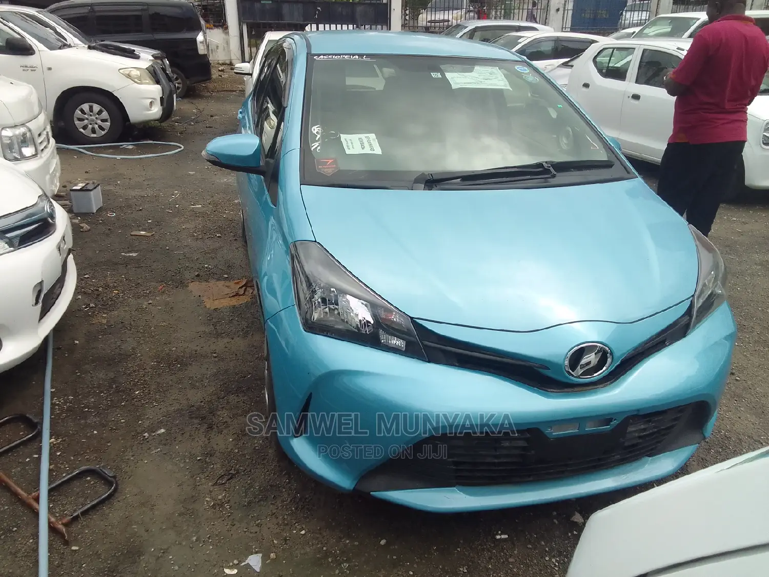 Toyota Vitz 1.3 AWD 5dr 2016 Blue