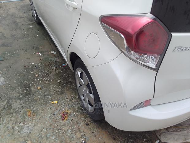 Toyota Ractis 1.5 AWD 2016 Pearl - thumbnail 2