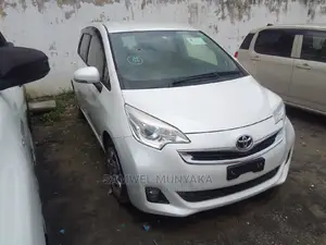 Toyota Ractis 1.5 AWD 2016 Pearl
