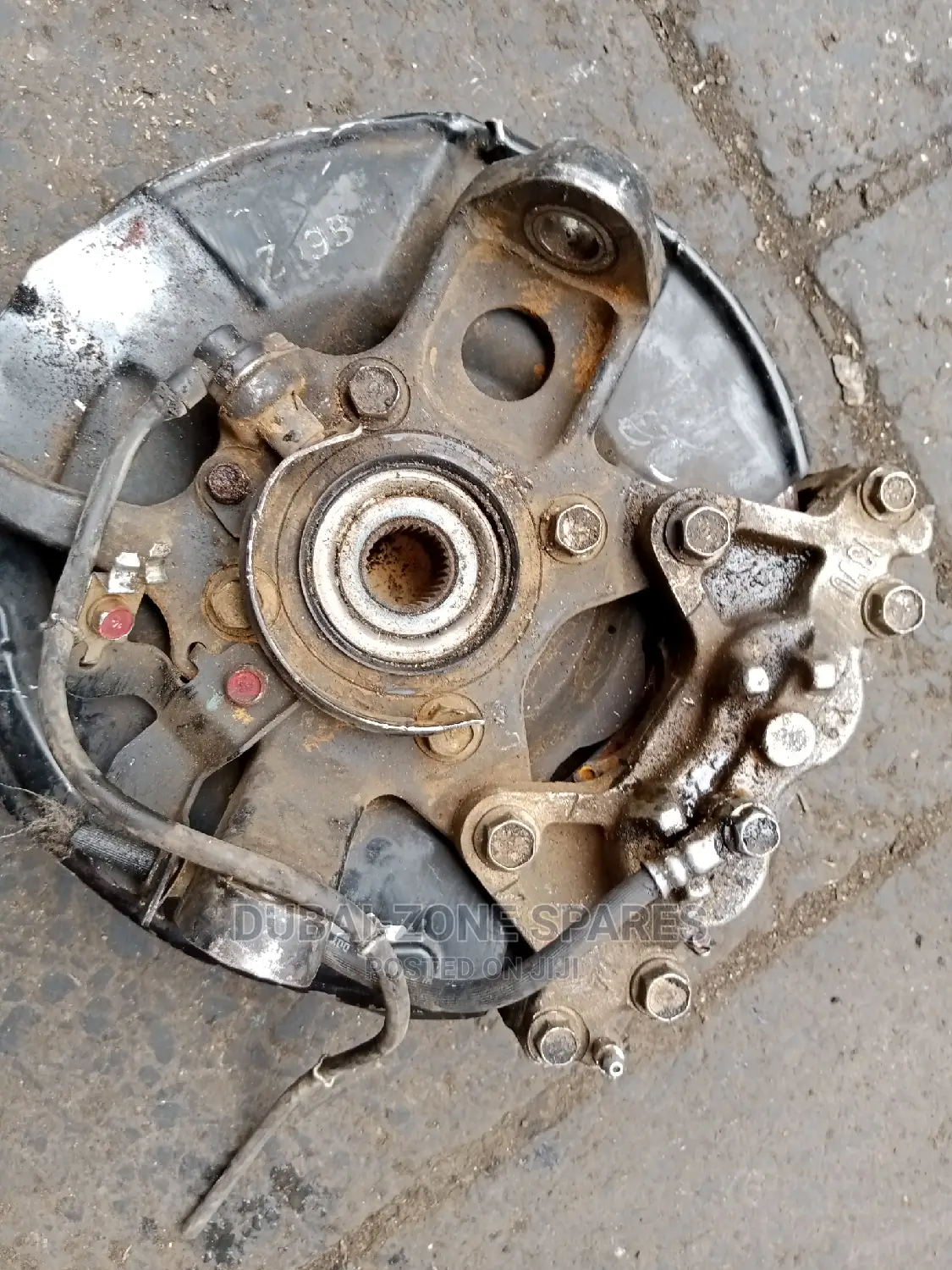 Front Wheel Hubs Mitsubishi Pajero 2014-2021.
