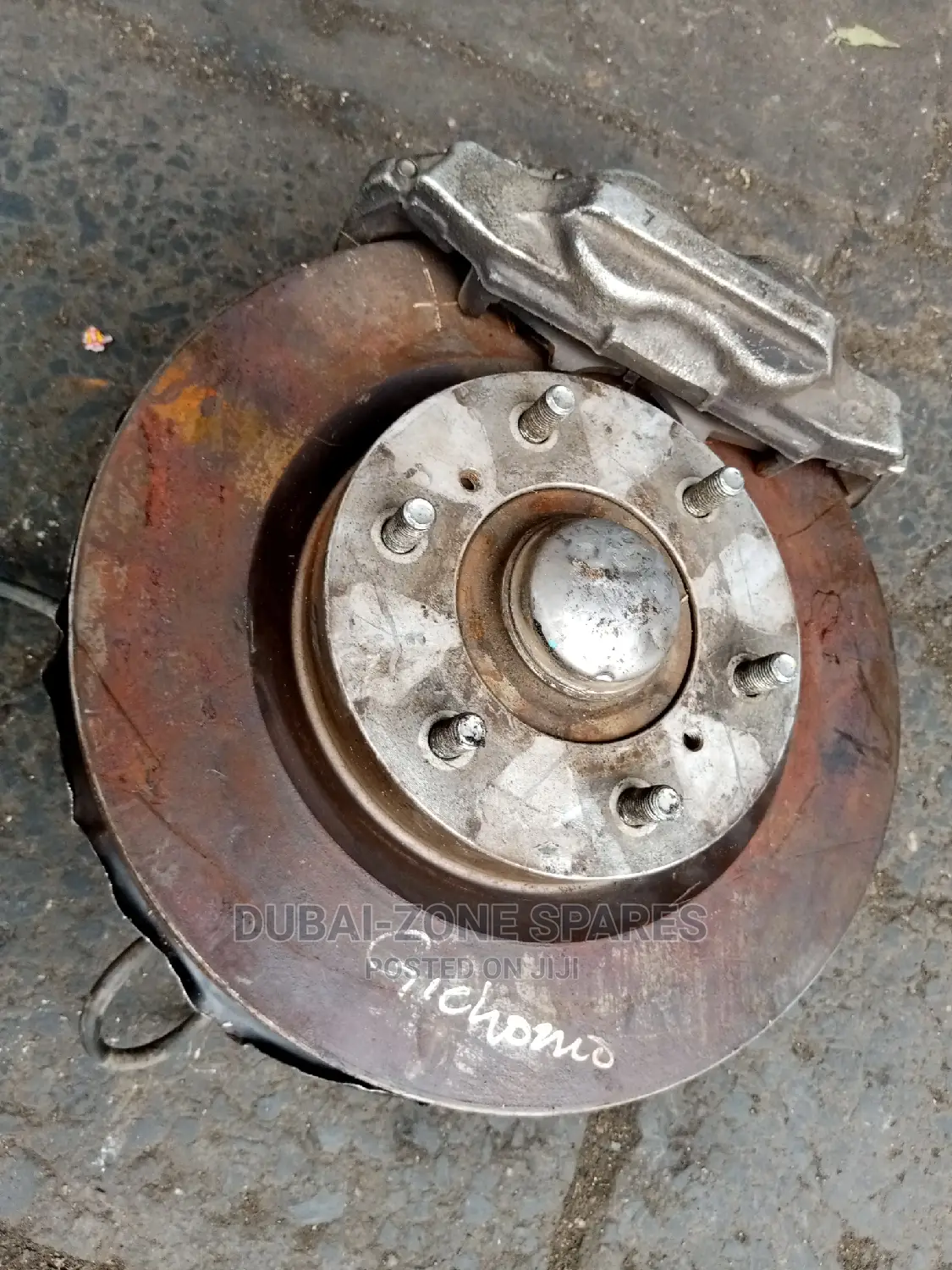 Front Wheel Hubs Mitsubishi Pajero 2014-2021.