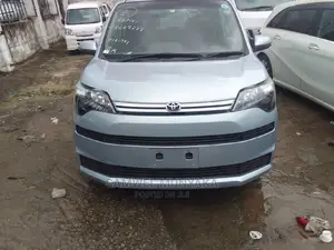 Toyota Spade 1.5 2016 Silver