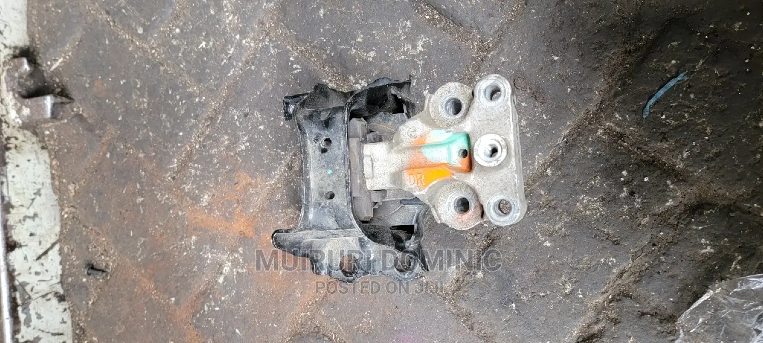 Nissan Note Turbo Engine Mount