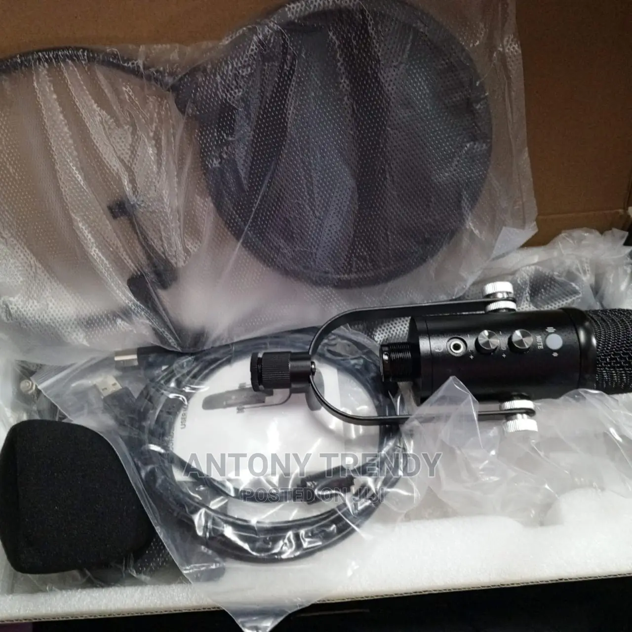 Professional Condenser Mic Shock Mount BM-800 Podcast