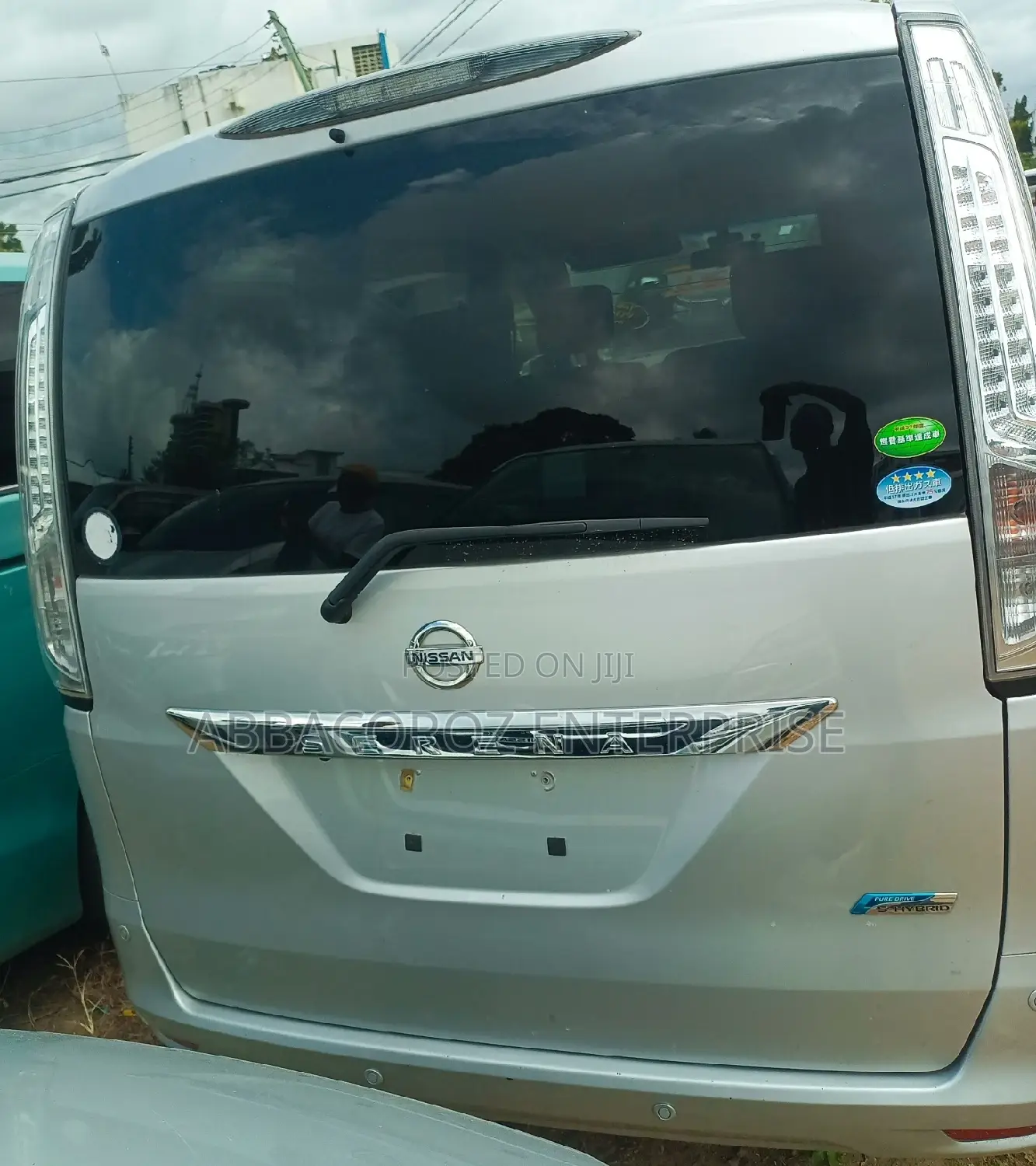 Nissan Serena 2016 Silver