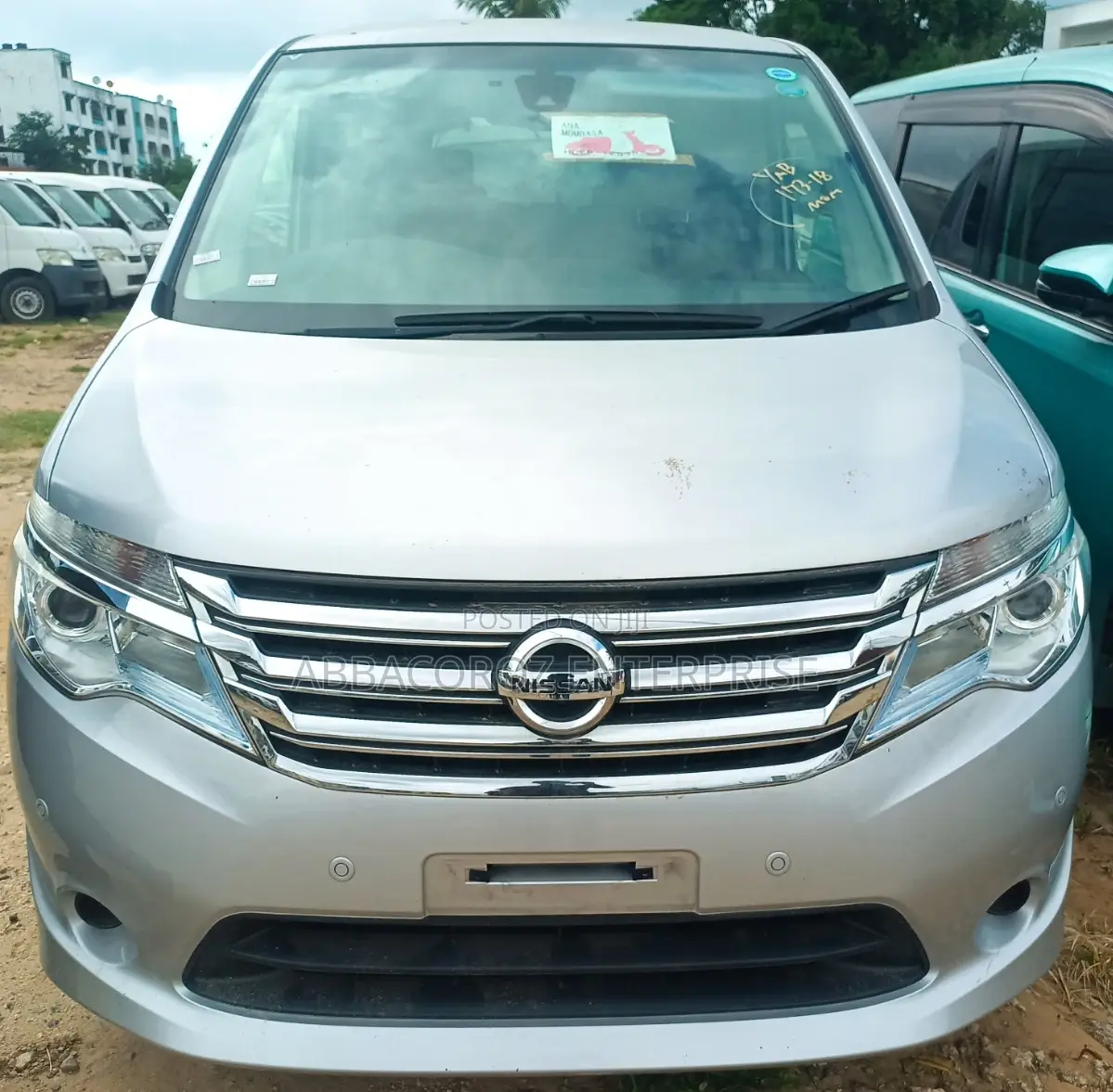 Nissan Serena 2016 Silver
