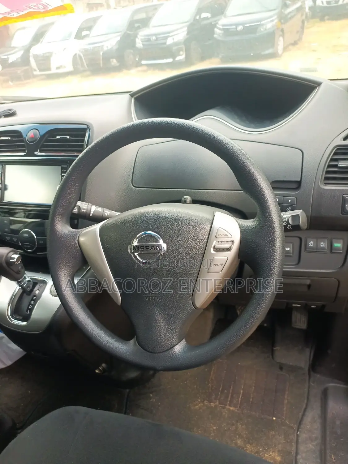 Nissan Serena 2016 Silver