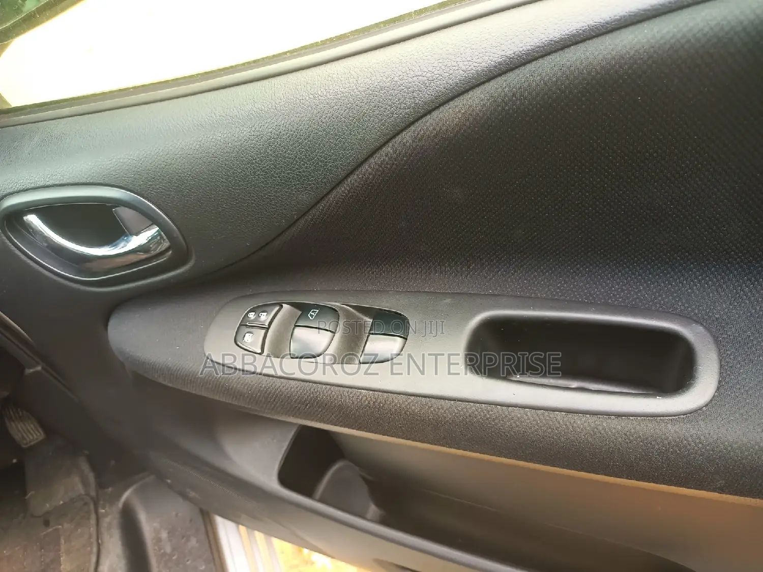 Nissan Serena 2016 Silver