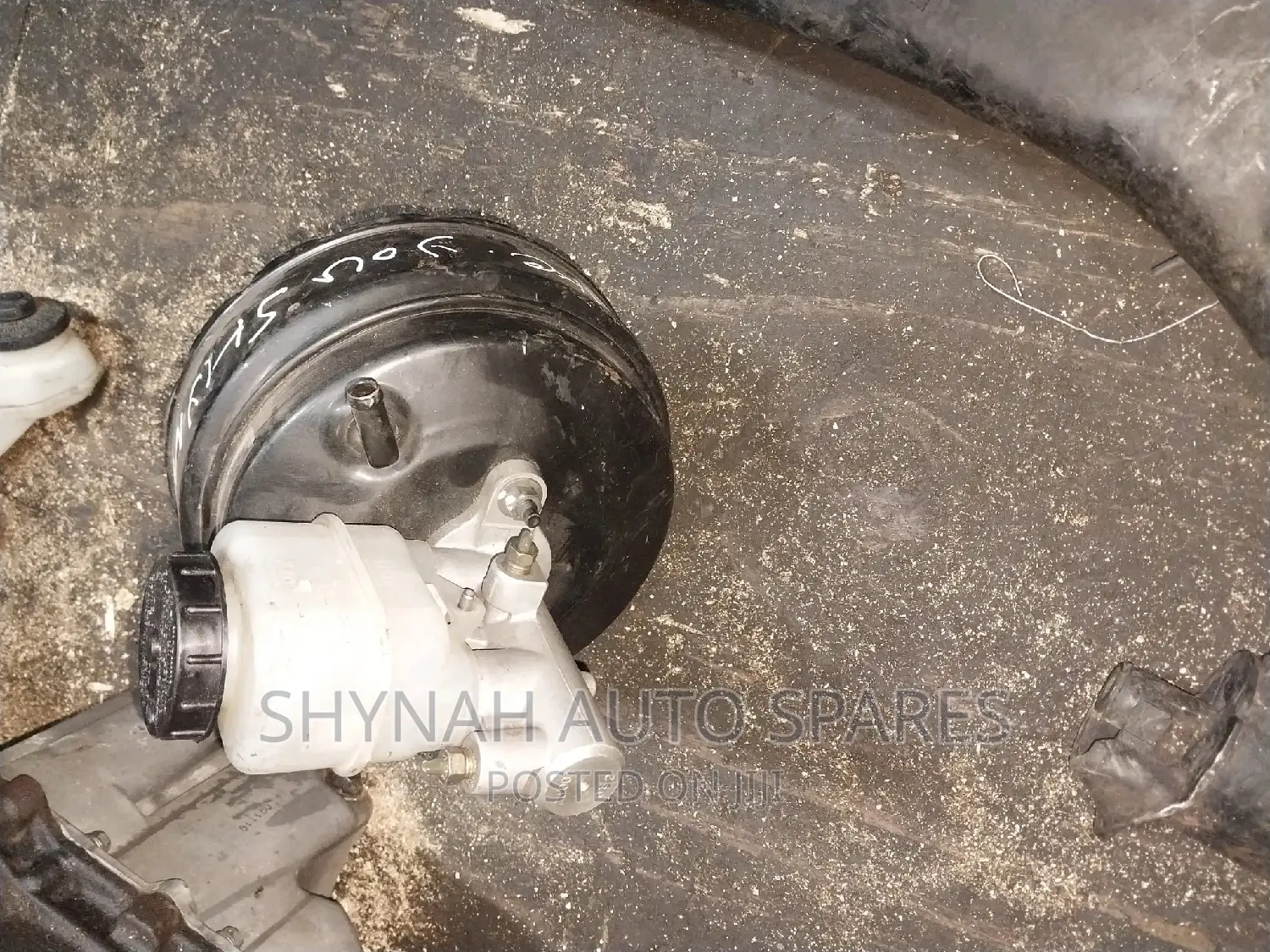 Brake Master Cylinder and Booster Nissan Wingroad Y11