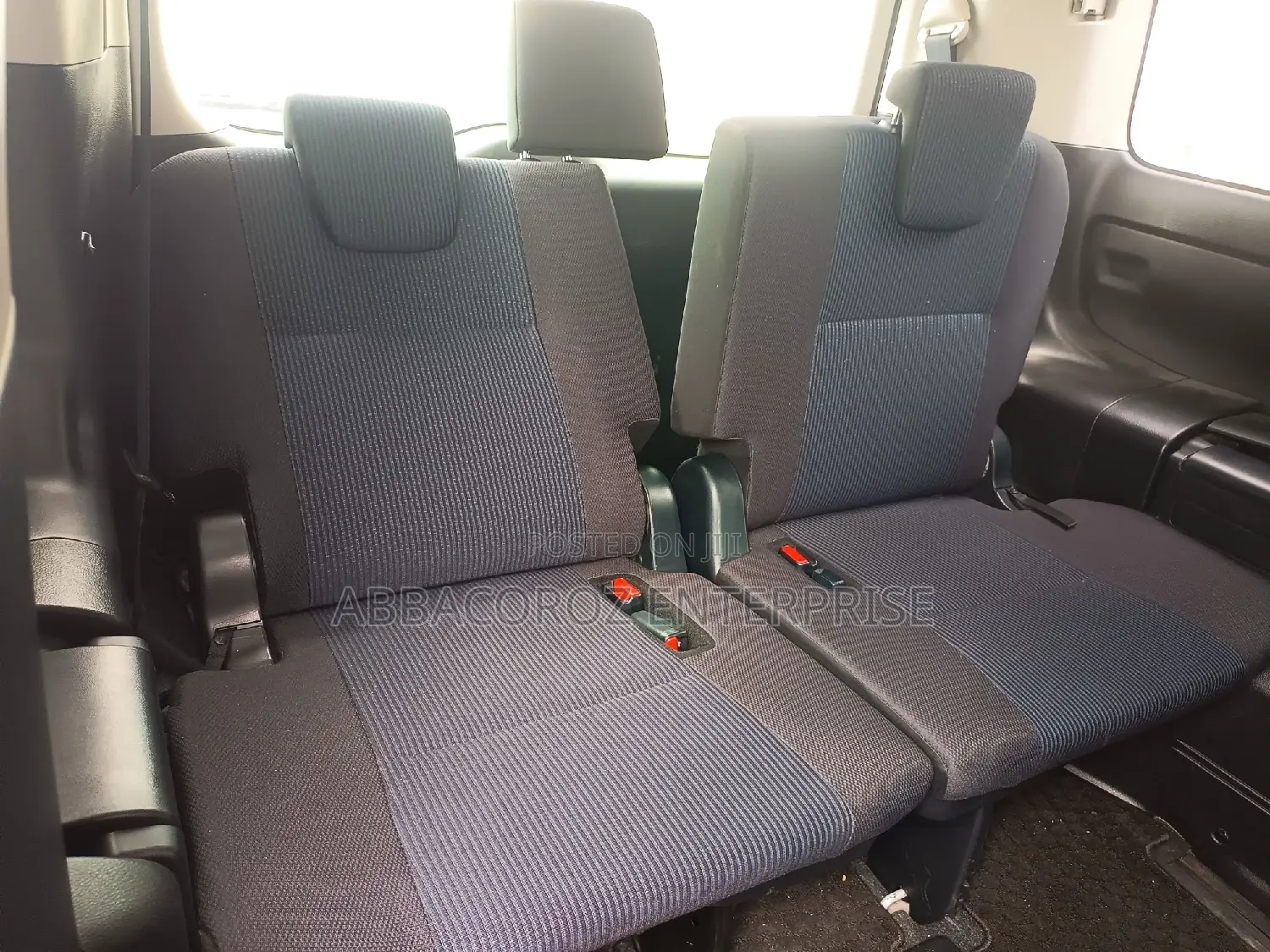 Toyota Noah 2.0 FWD (7 Seater) 2016 Silver