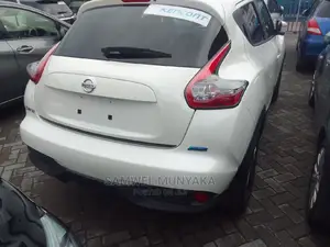 Nissan Juke S FWD 2016 White