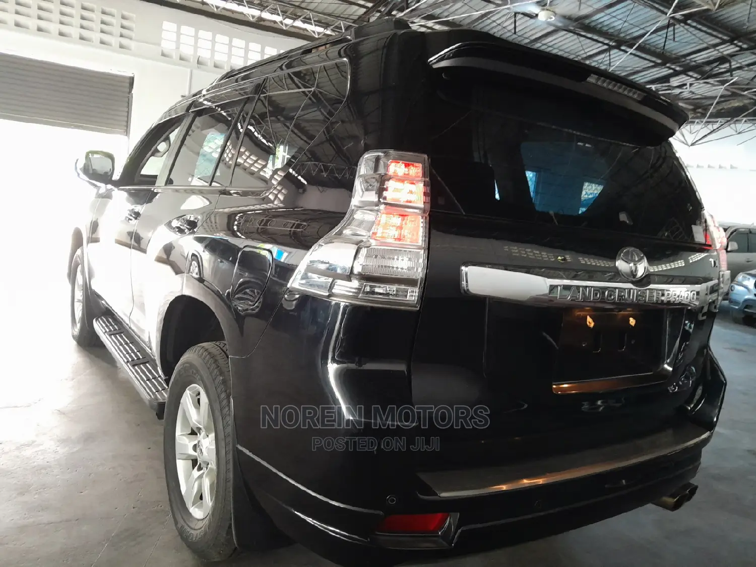 Toyota Land Cruiser 2014 Black