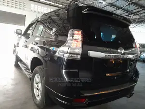 Toyota Land Cruiser 2014 Black