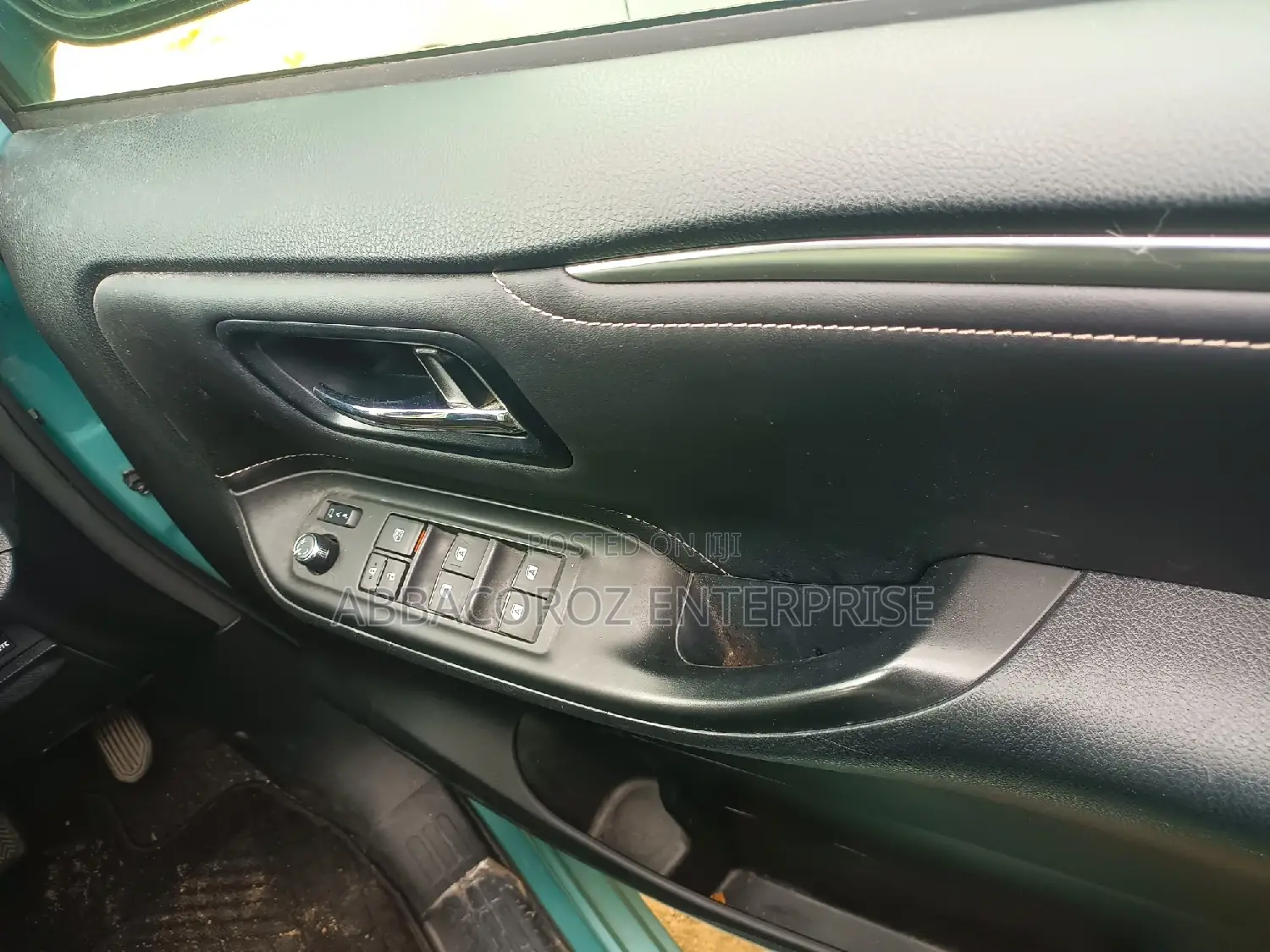 Toyota Esquire 1.8 FWD Hybrid (7 seater) 2016 Green